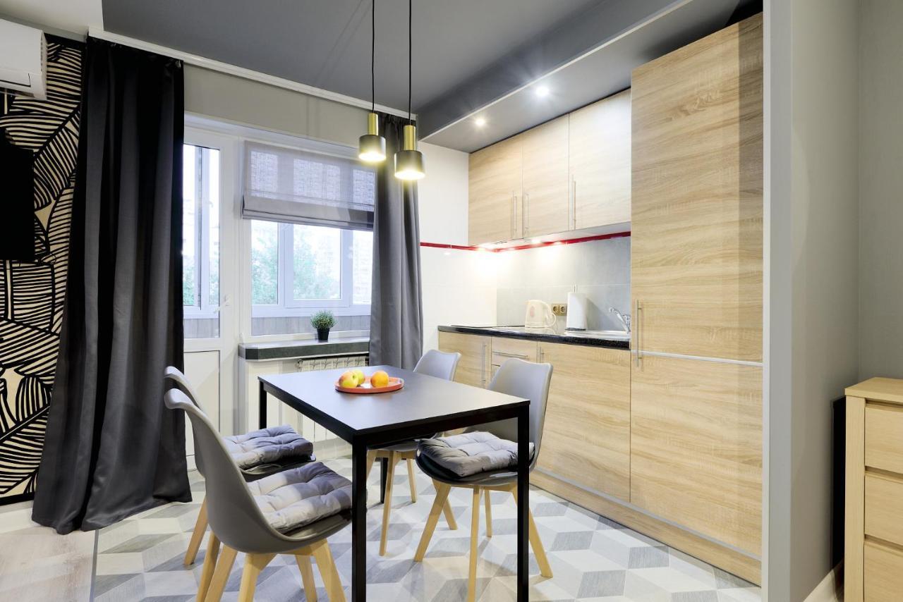 New Apart Lesi Ukrainky Blvd And Olimpiyska And Kreshchatyk And Manhattan City With Parking Kiev Luaran gambar